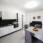 Ava Vacation Appartement *